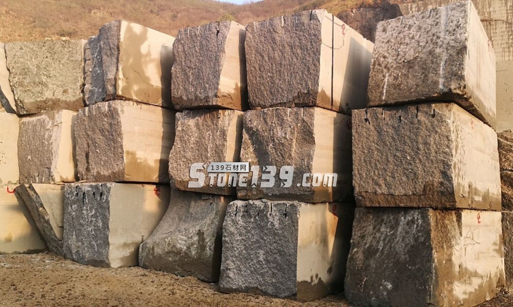 廣西芝麻黑（鐘山青）礦區(qū)一手報價！可完美替代福建長泰G654！